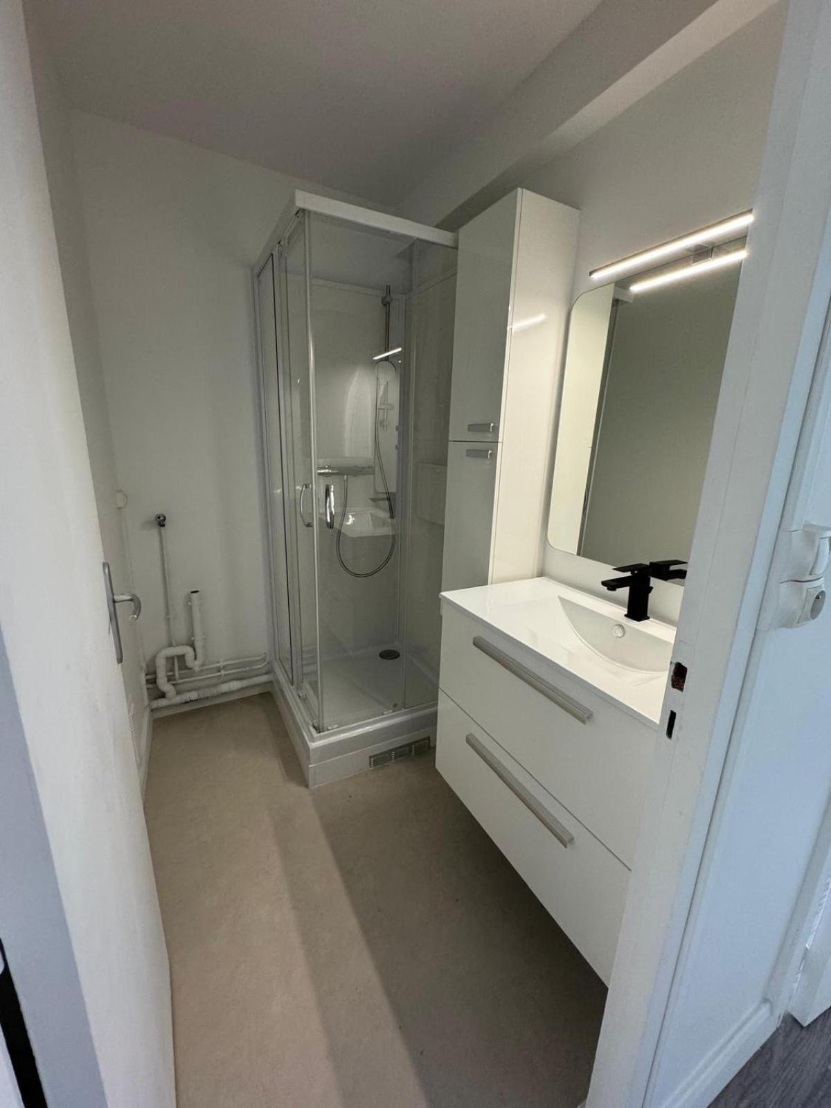 Logement Spacieux A 15Min De Paris - Free Parking - Free Wifi Pantin Ngoại thất bức ảnh